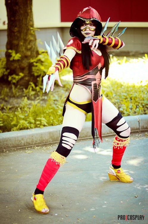 cosplay-and-costumes:  Title: Sadira Killer Instinct by Taorich Source: taorich.deviantart.co