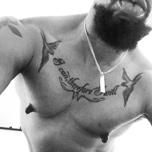 waveblue52:  Ripe, big , and ready………….