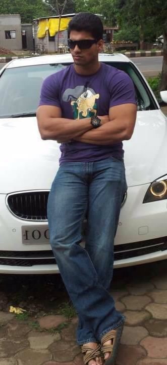 indianlatinoasianblack:  HOT DESI BOYS ArabsAsiansBlacksIndiansLatinosPersians&amp;Whites