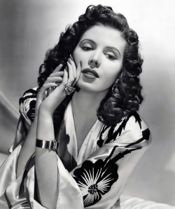 Le-Piu-Belle:  Ann Miller