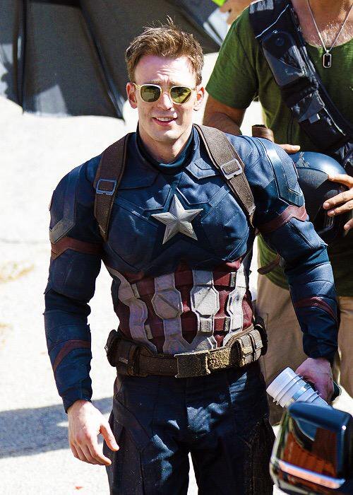 I'd Love To See A Villain Become Captain America's Uniform!
