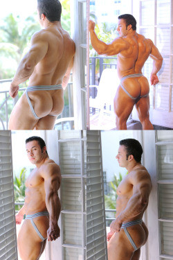 joeysilverado:  The magnificent rump of Anton