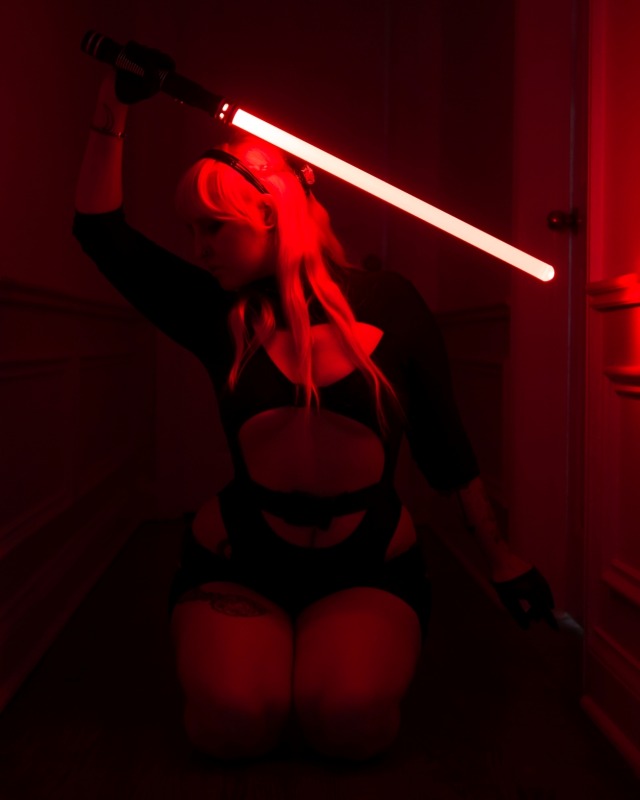 Come to the dark side, we have the best lewds!
Photo: Stephie Scarlet