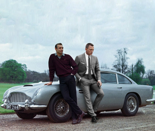honey-rider:  tallulahdreaming:Sean Connery and Daniel Craig as James Bond. The one on the left duh.