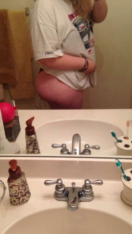 lamebutmynsfw:  gooodmorning☀️😋