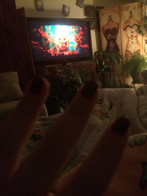 Skyfall with Skyfall nailsGood way to deal with an emotionally draining dayWeekThis and drinking