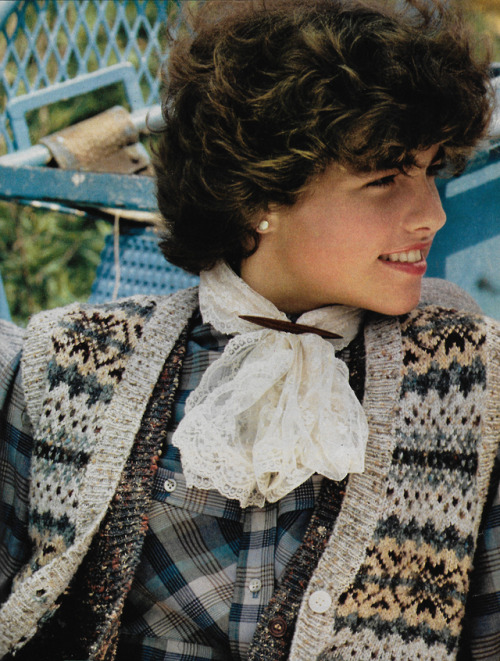 justseventeen: October 1982. ‘Layer upon layer is the way to sweater up right now…’ softness AND sty