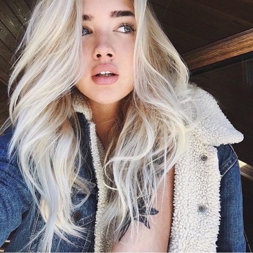 https://amazinggirlsphotos.tumblr.com/post/158678667825
