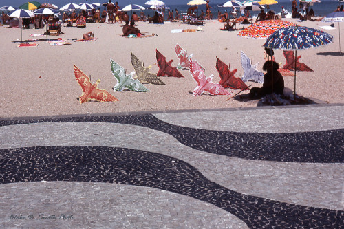 theocseason4: vintageeveryday: Stunning color pictures of the daily life at the Rio beaches in the l