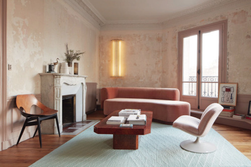 Parisian apartment, interior design by architect Diego Delgado Elias. 