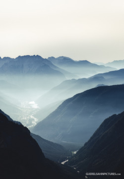 drxgonfly:  Morning Haze (by guerel sahin) 