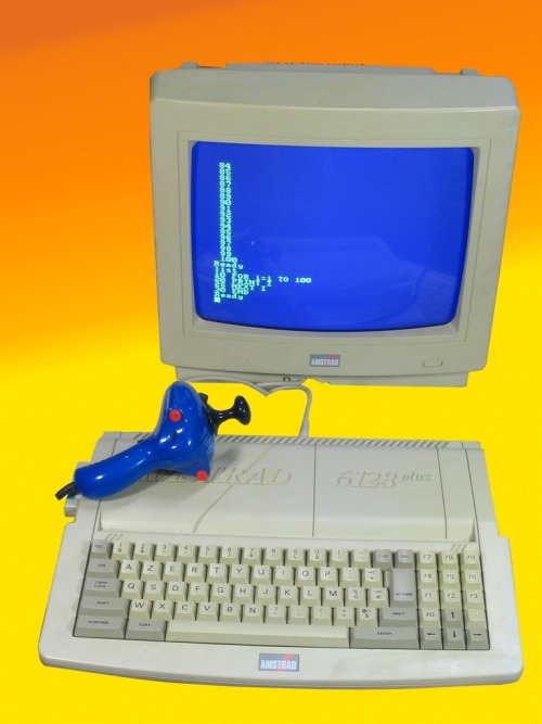 Amstrad CPC 6128+