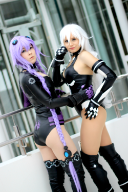 hotcosplaychicks:  Hyperdimension Neptunia