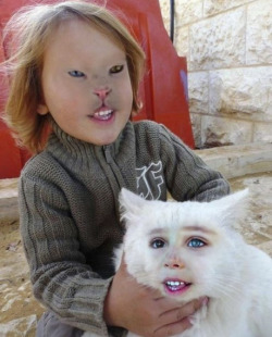kittygloblack:  sixpenceee:  A compilation of creepy &amp; hilarious face swaps! You may also like this compilation of broken gifs. Here’s a preview:  Nightmares….you gave me nightmares. 
