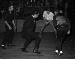 rockabillyrulesok:  varonmag:  DANCE   South