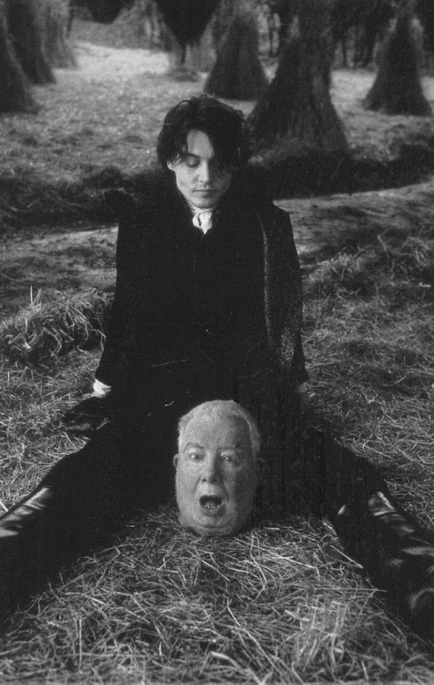 hellyeahhorrormovies:Sleepy Hollow, 1999.