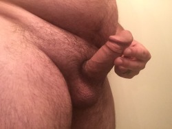 bearhoss:  sexysmalldicks:  How do I measure up? definitely on the small side. looks fun to suck on   Very nice cock