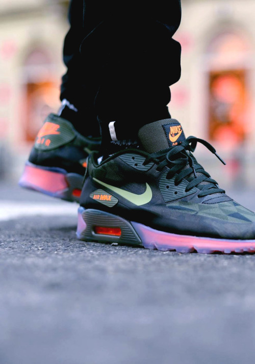 theshoefactory:  Nike Air Max 90 - Ice QS Triangle Camo