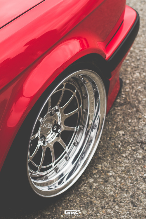 tactikk:  Jack’s bagged E30 