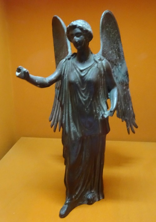 philoursmars:Série sur les déesses. Ici des déesses romaines et gallo-romaines-