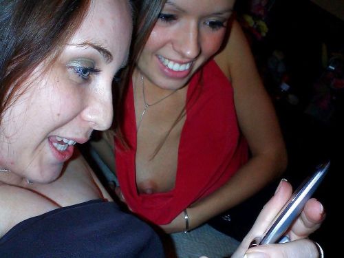 More nip slips and pussy slips at http://pussyslip.tumblr.com/