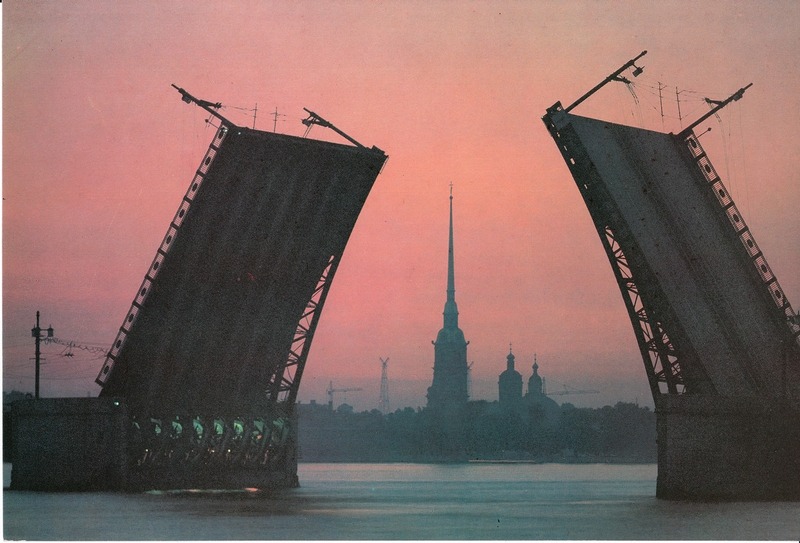 archatlas:  Postcards of Leningrad in the 1980s
