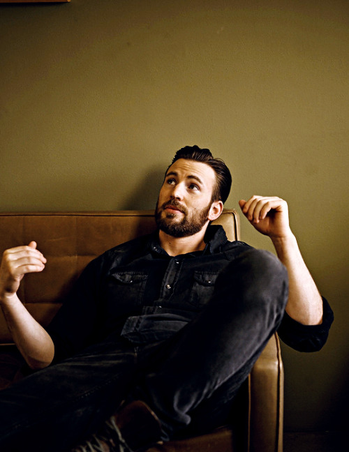 weheartchrisevans:  CHRIS EVANS photographed by Kurt Iswarienko for Esquire Middle East (2016)  