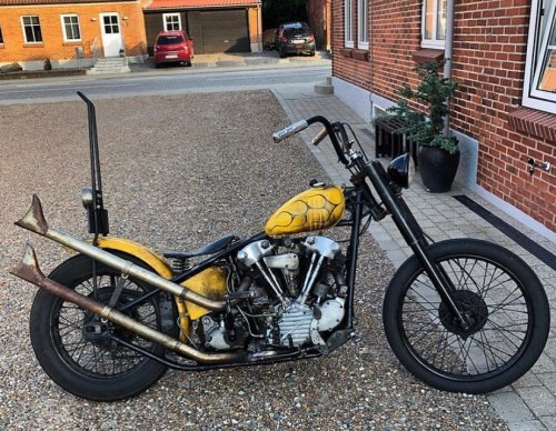 Bad Knucklehead by @smalltown_speedshop. #chopcult #choppers #vintageharleydavidson #knucklehead #ft