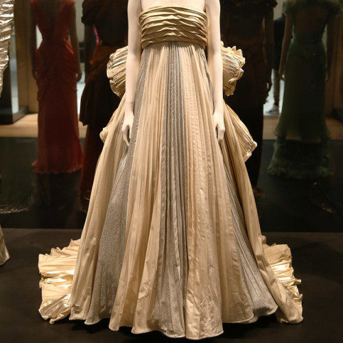 thefashioncomplex:Fashion on display at the Heavenly Bodies: Fashion & the Catholic Imagination 