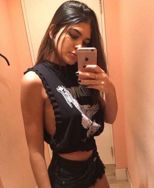 http://streetgrl.tumblr.com/post/160879506577