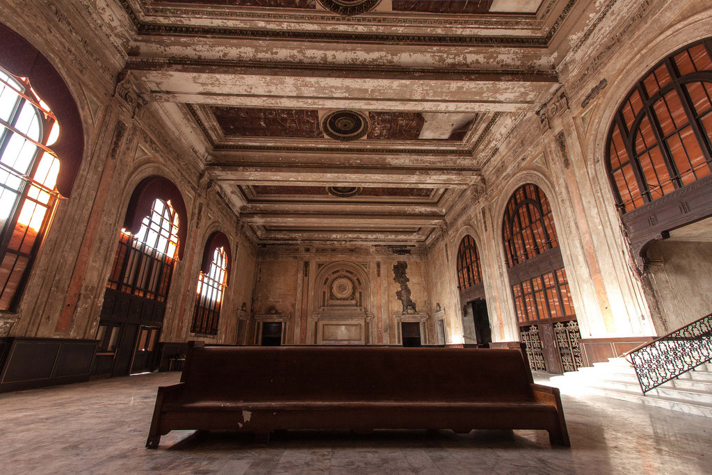 abandonthehalls:
“ UrbEx Series : 16th St. Train Station by kapshure on Flickr. ”