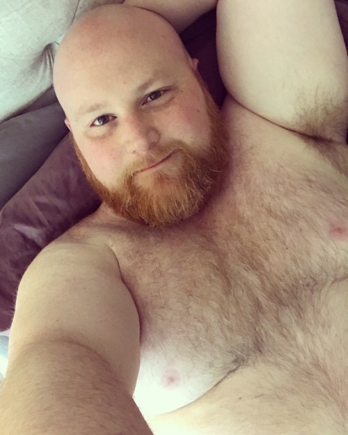 atxgingerbear:So cozy!! 🐻  Hottt