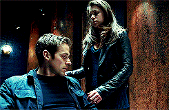 punkrockho:  orphan black meme | one otp↳ Sarah/Paul [1/1] 