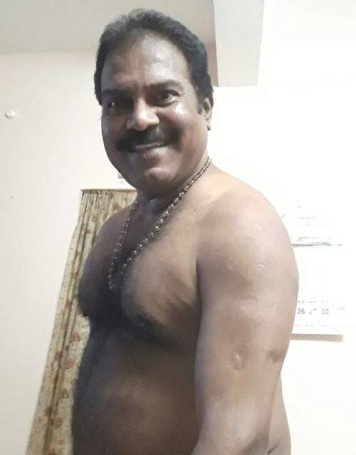 blackloverin:Hot uncle