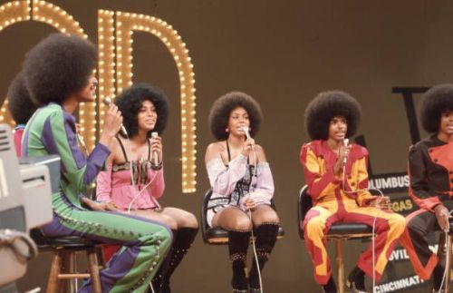 twixnmix: 1970s Soul Train MomentsIke & Tina Turner - aired: April 22, 1972 The Sylvers - aired: