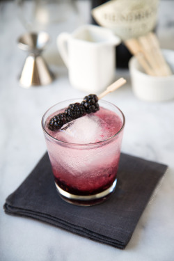 sweetoothgirl:  BLACKBERRY GIN FIZZ 