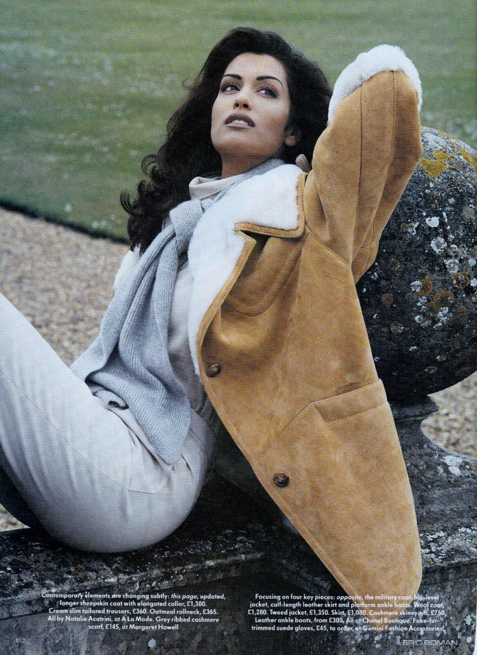 modelsofcolor:Yasmeen Ghauri photographed by Eric Boman for Vogue UK October 1989