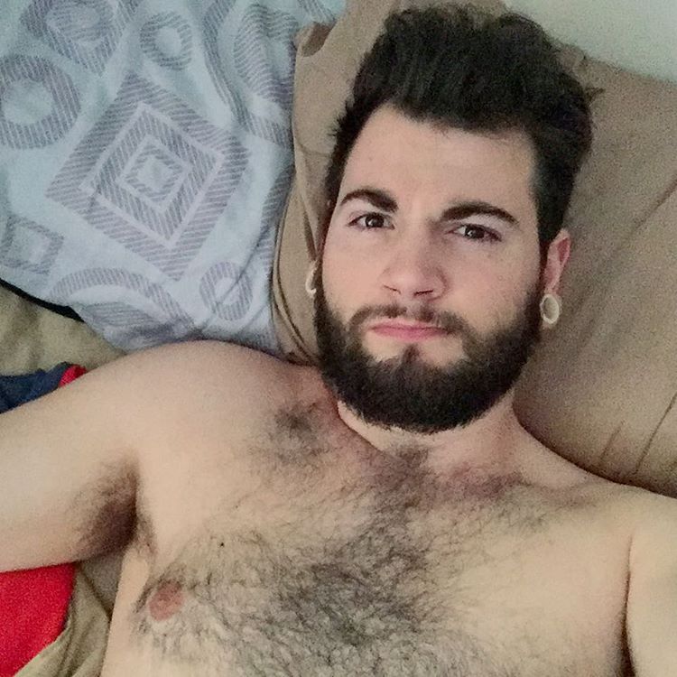 haveyouseenadam:I was really hoping for a different type of bed head today 😭😭