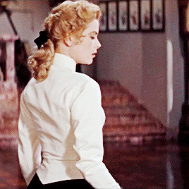 jeannecrains:Grace Kelly in The Swan (1956)
