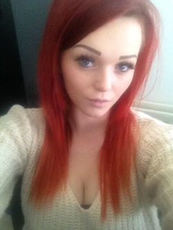 bi-scottish-quine:  Jasmine. UK.  Woooooowwww