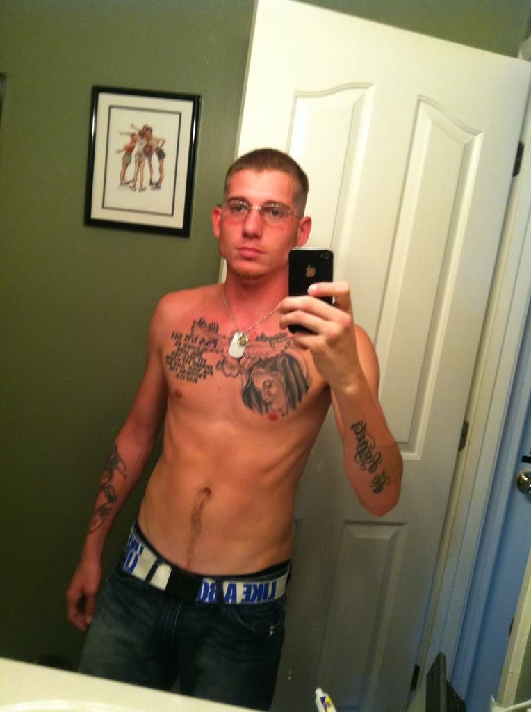 epicmilitarymen:  spacemouse24:  Thomas Joseph  Love, love, love, love! The glasses