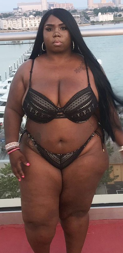mlka1984: jrawz:           The fact she would wear a two piece in public makes her a real BAD BITCH  