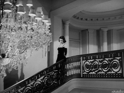 Gene Tierney in Edmund Goulding’s The Razor’s Edge (1946). #this shot is so gorgeous #1940s#gene tierney#edmund goulding #the razors edge #chandelier#glamour#old hollywood#classic movies#classic film#1940s style#staircase#1940s fashion#oleg cassini
