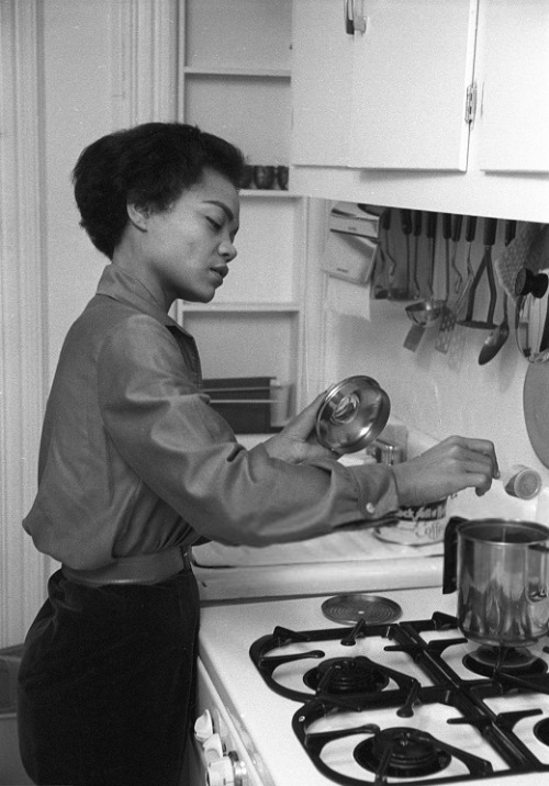 twixnmix:Eartha Kitt photographed by Ben Martin at home, 1957.