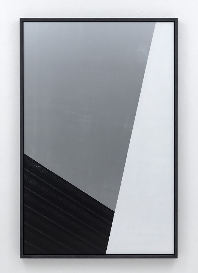 dromik:Chriss Succo - SILVER WHITE GRID (FP#10), 2012 b/w photograph, lacquer, aluminium,