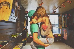 Hotcouplesmakingloves:  Couples Kissing 