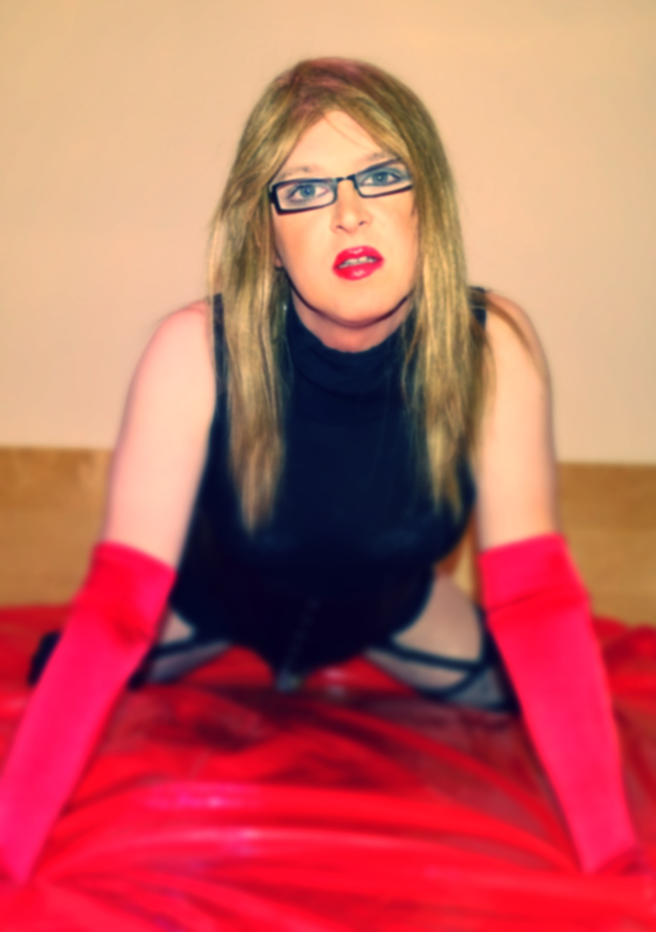 curlpic:  slavegirlsara:  Slavegirlsara  Slut or not,vSara, you are lovely! I would