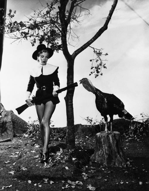 XXX Marilyn Monroe pose pour Thanksgiving, 1950. photo