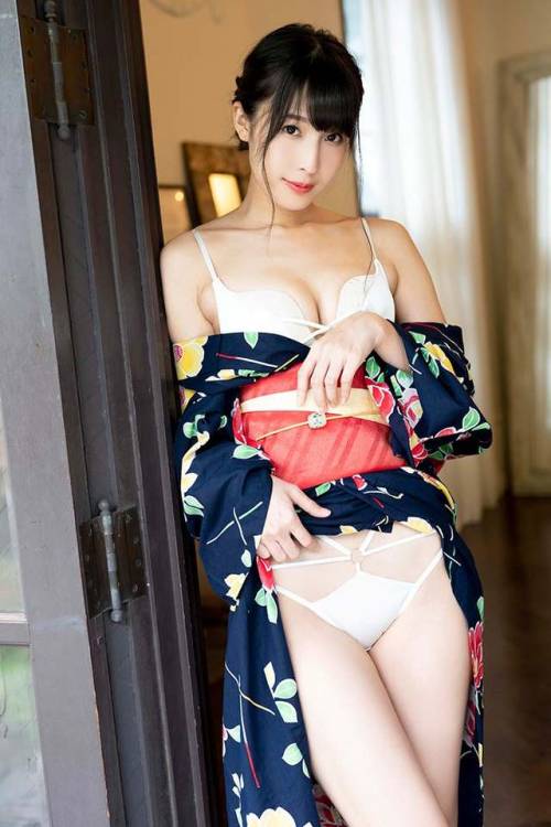 beautiful-asian-s2:  ( 川崎あや | Kawasaki Aya )