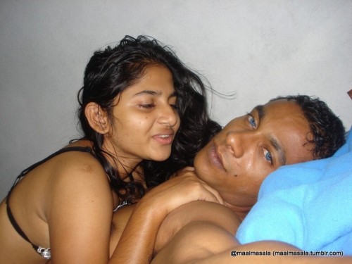 Sex maalmasala:  Cute Young Desi Girl Fucking pictures